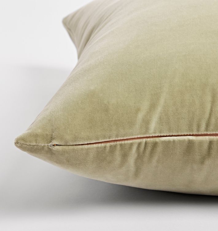 Italian Velvet Pillow Cover Rejuvenation
