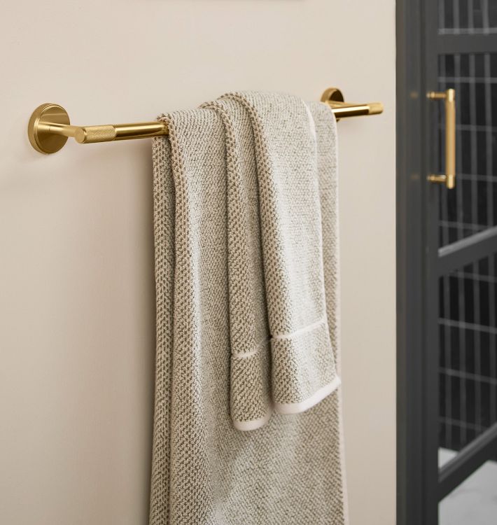 https://assets.rjimgs.com/rjimgs/ab/images/dp/wcm/202327/0007/trask-24-towel-bar-o.jpg