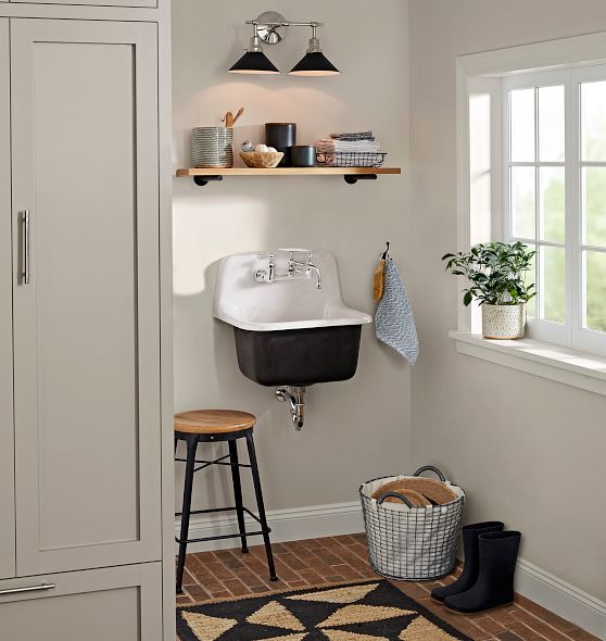 Grizzly Cast Iron Utility Sink with Drain Rejuvenation