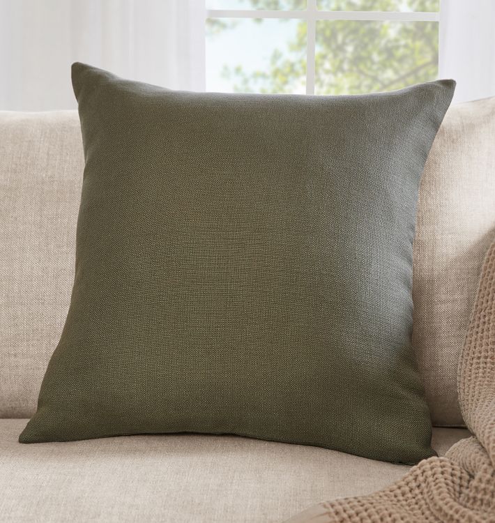 https://assets.rjimgs.com/rjimgs/ab/images/dp/wcm/202331/0041/solid-linen-pillow-cover-1-o.jpg