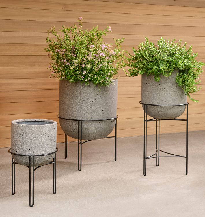 Dell All-Weather Planter with Stand