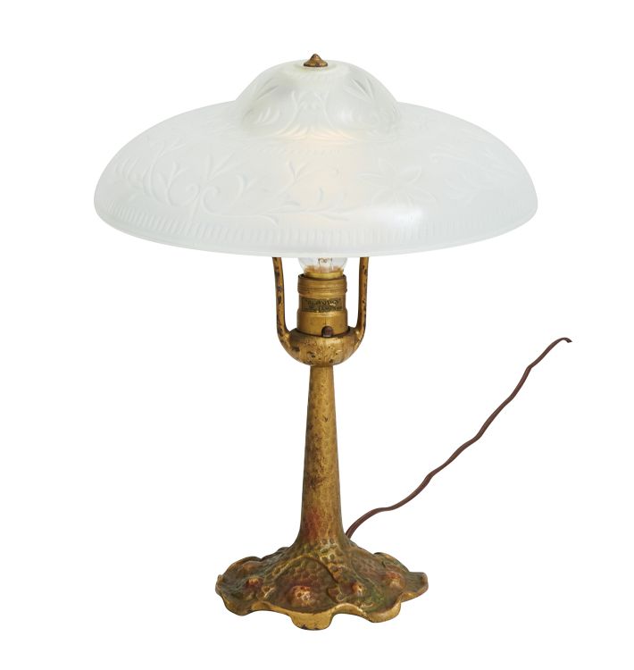 Nouveau 2024 table lamp