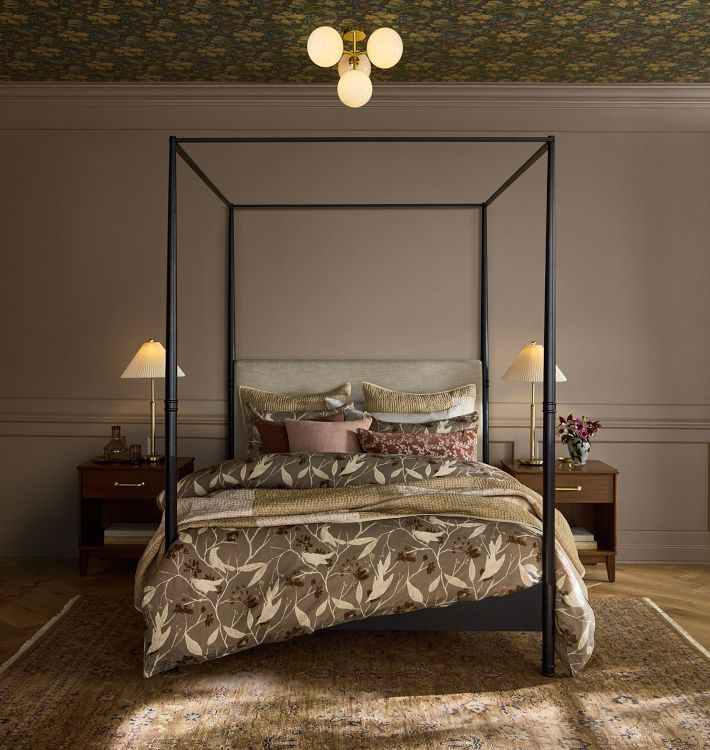 Florence Canopy Bed