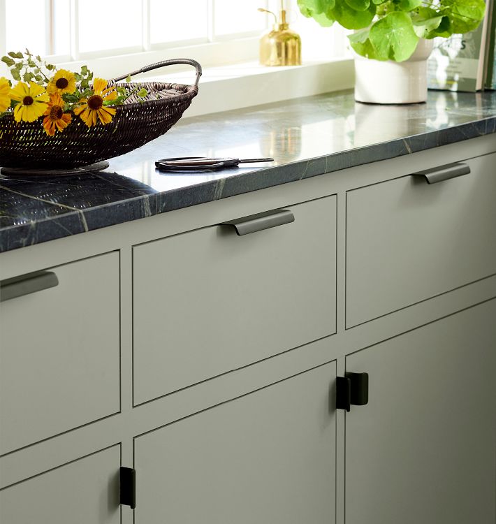 Cabinet edge pulls discount