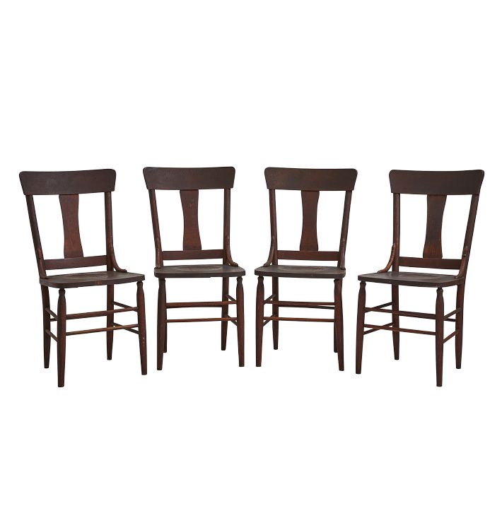 Vintage Traditional Set of 4 Wood Chairs