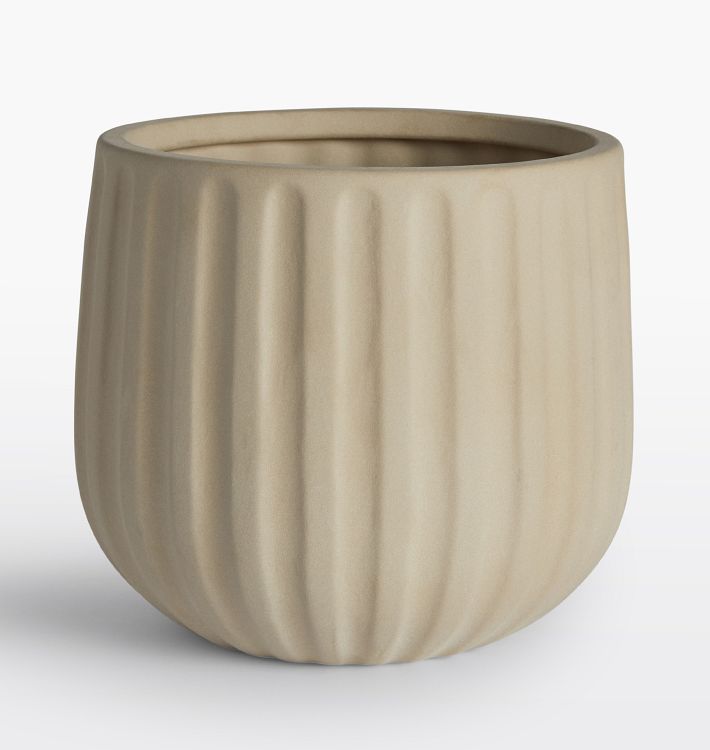 Gabi Earthenware Planter - 9-1/2" Dia x 8-7/10" H - Matte Light Silt