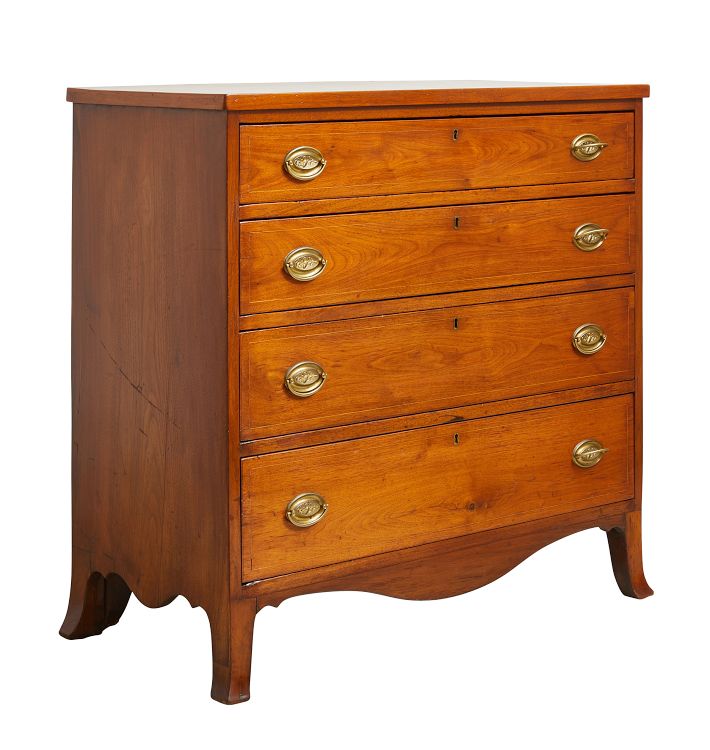 Vintage Traditional 4-Drawer Dresser
