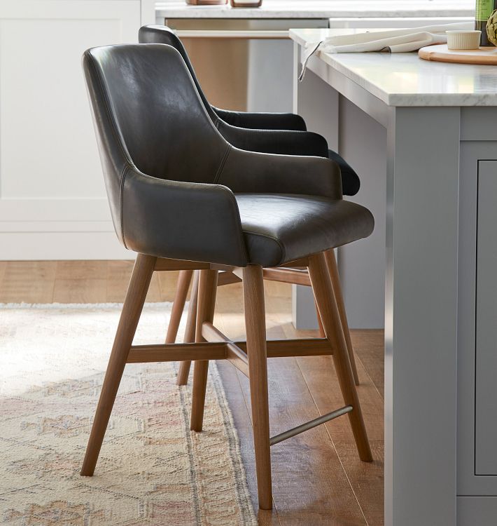 Dexter Swivel Leather Stool | Rejuvenation