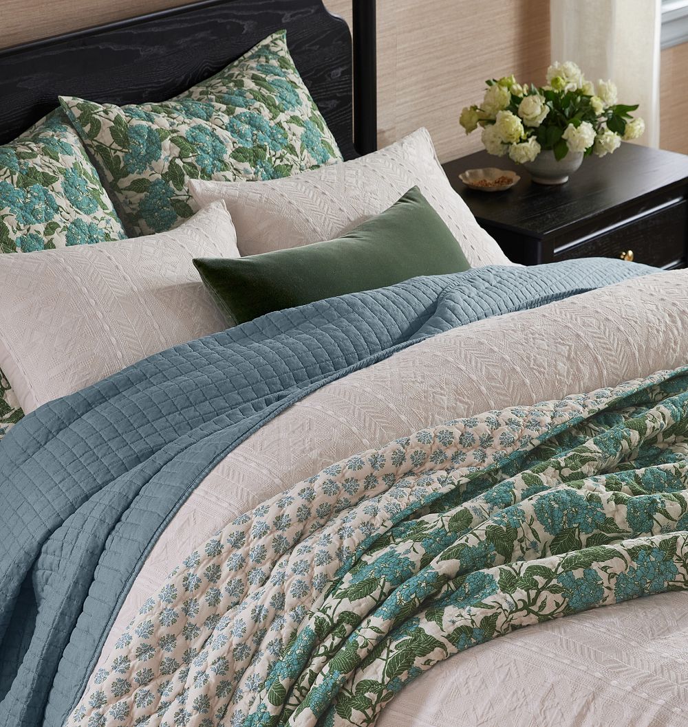 Bedding Look: Hydrangea in Citadel by Rejuvenation