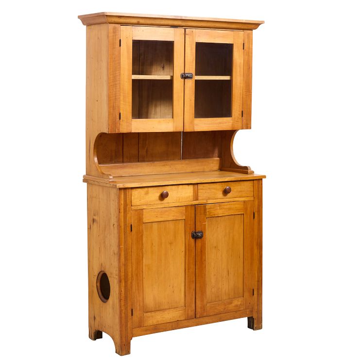 s. 　Sale ヴィンテージ コロニアル　キャビネット Vintage Traditional Hunt Maple Step Back Cupboard | Rejuvenation