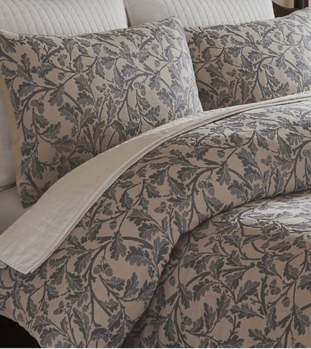 Bedding & Pillows