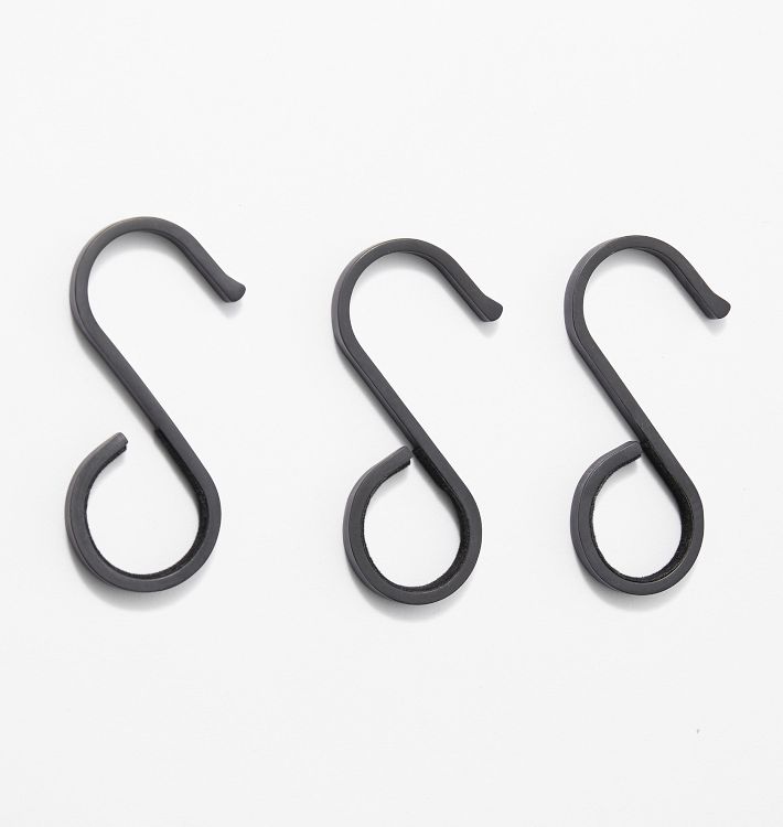 https://assets.rjimgs.com/rjimgs/rk/images/dp/wcm/202328/0003/felt-lined-s-hooks-set-of-3-o.jpg