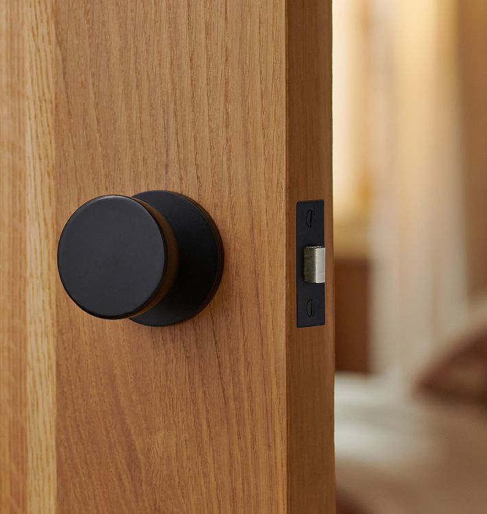 Bowman Brass Knob Tube Latch Interior Door Set, Round Backplate