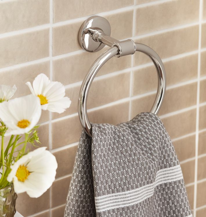 https://assets.rjimgs.com/rjimgs/rk/images/dp/wcm/202330/0002/ladd-towel-ring-o.jpg