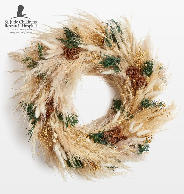 Pampas Holiday Dried Wreath