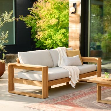 Outdoor Lounge Sofas &amp; Chairs