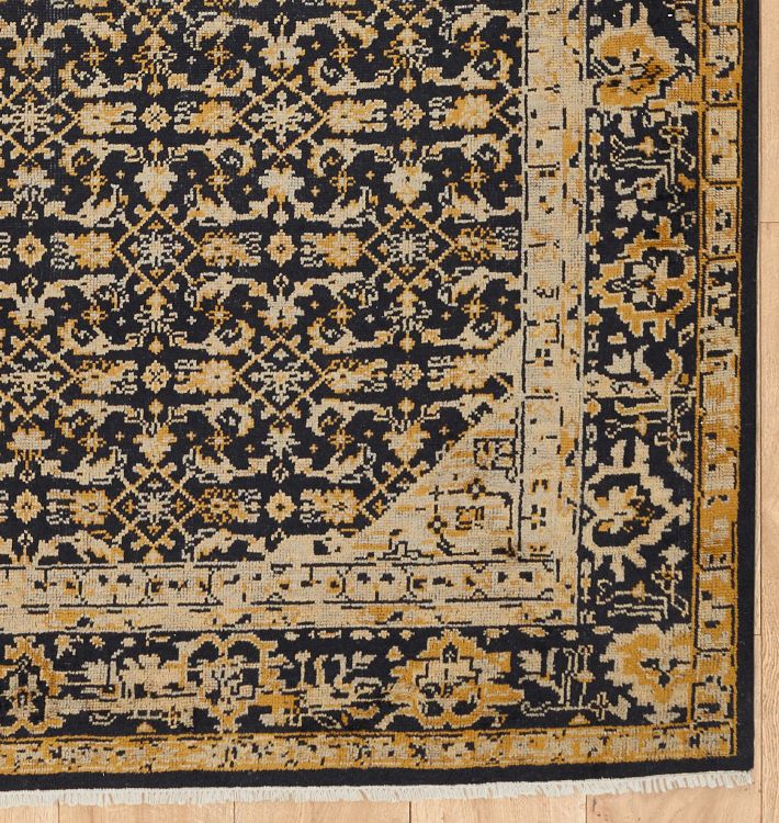 Gwen Hand-Knotted Rug