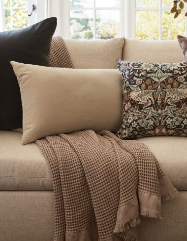 Pillows &amp; Throws