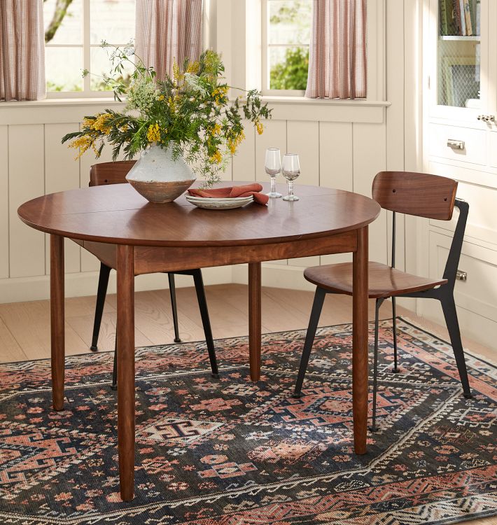 Shaw Extendable Round Table