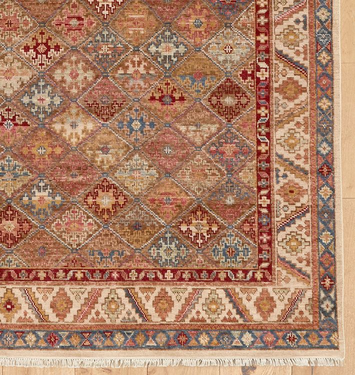 Stevie Hand-Knotted Rug