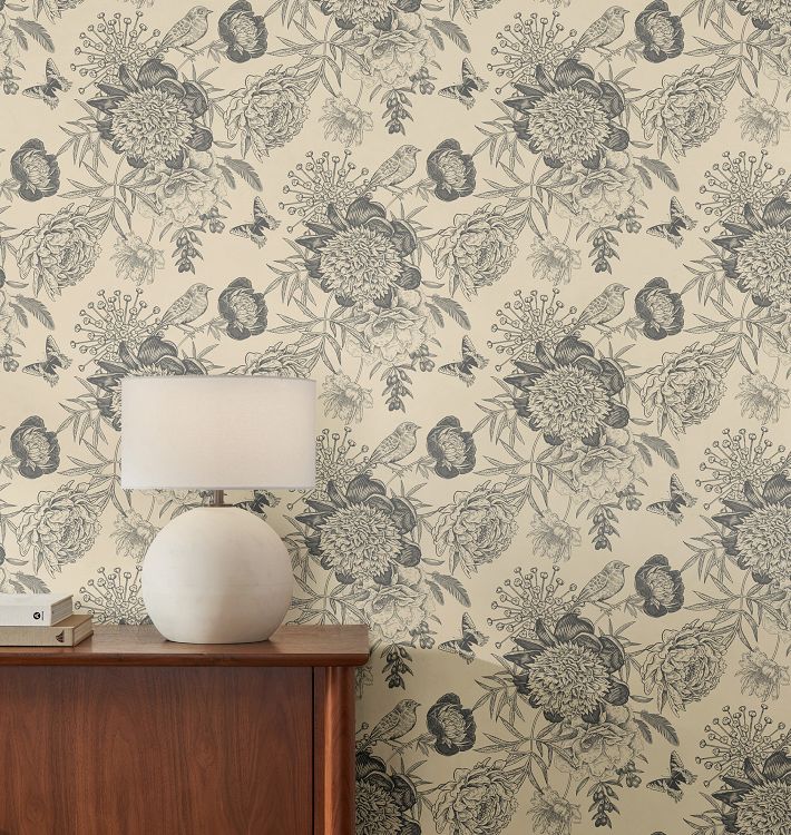 Peony Garden Wallpaper, 12" x 8" Swatch - Gunmetal and Bone