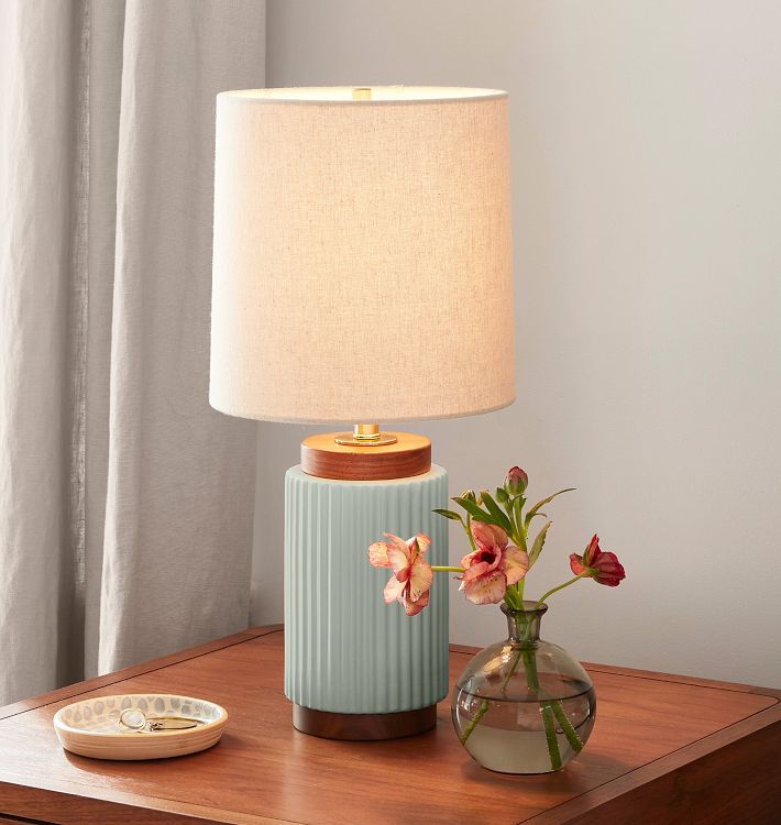 Lynn Table Lamp