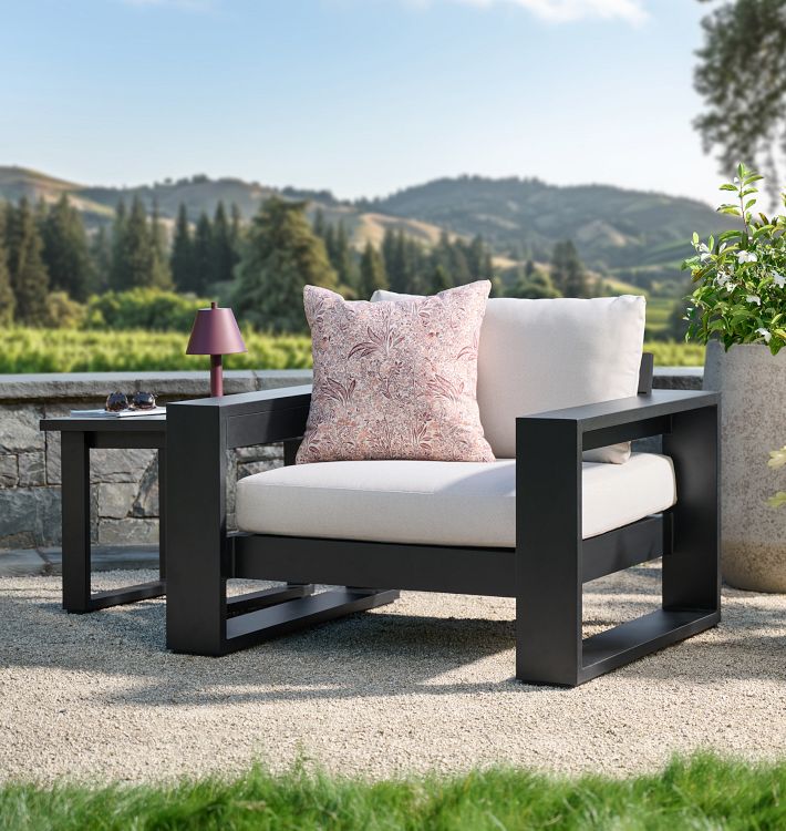 Polson Metal Outdoor Lounge Chair