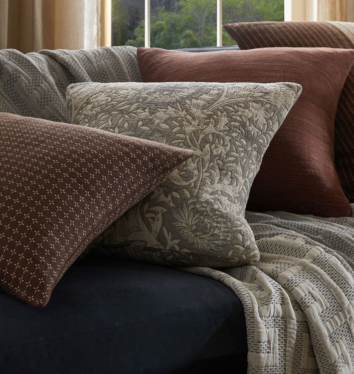 Chrysanthemum Jacquard Woven Tapestry Pillow Cover | Rejuvenation