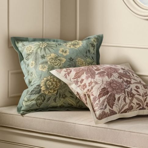 Pillows &amp; Throws