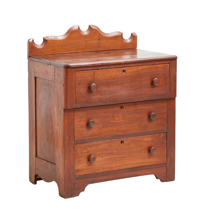 brown vintage dresser 47" for Bedroom with 6 Drawers and Metal Handles, Walnut A unique aspect of this chest is its retractable brass side handles Vintage Traditional 19th Century Petite