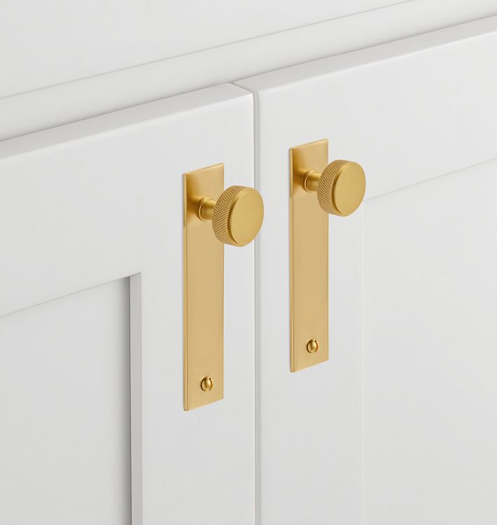 Shark-Shaped Brass Cabinet Knob – Single Hole Drawer Handle, Unique Marine-Style Decor For Wardrobes & Furniture (Brass Finish)