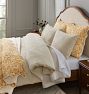 Scalloped Floral Quilt &amp; Shams